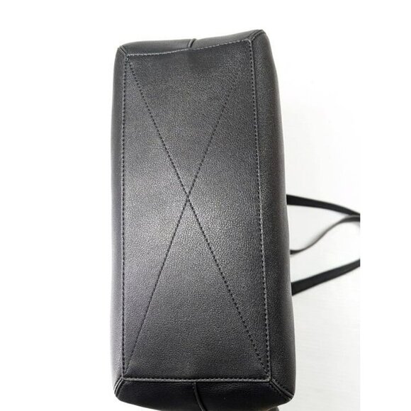 Calvin Klein Women's Ultralight Large Shopper Tote in Black (MSRP $148) - Picture 8 of 10